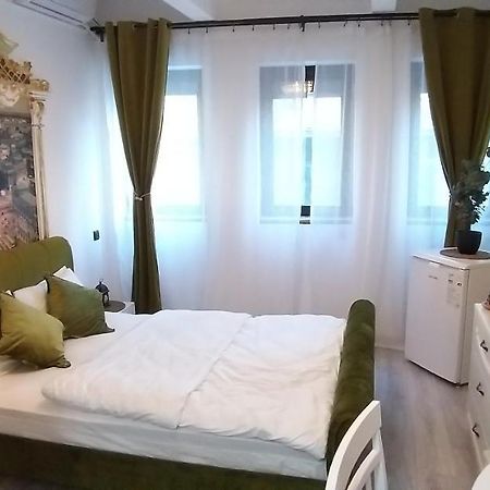 Domum - Old Town - Smardan Lejlighed Bukarest Eksteriør billede