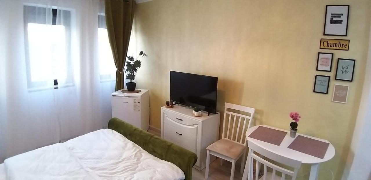 Domum - Old Town - Smardan Lejlighed Bukarest Eksteriør billede